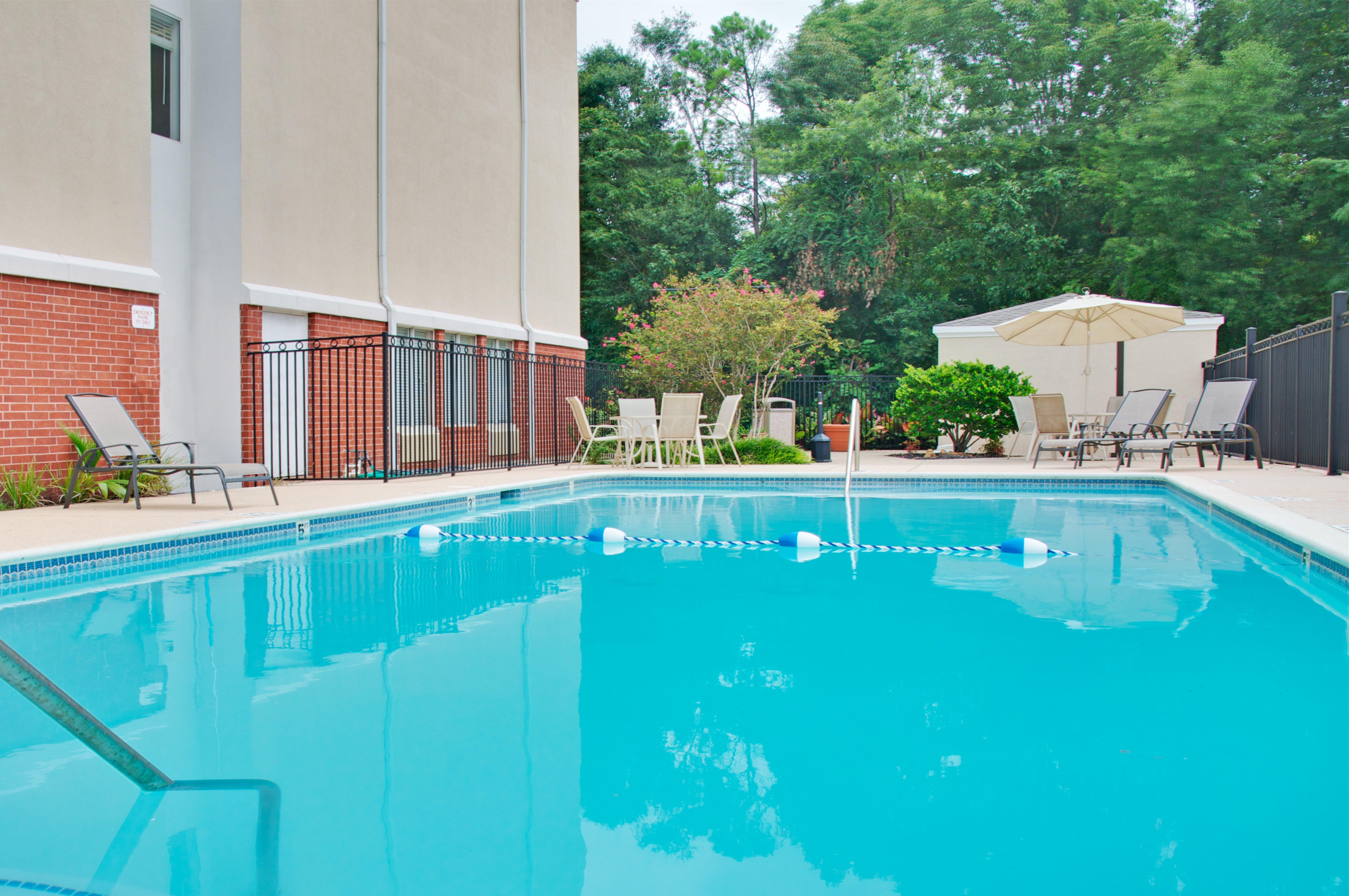 Holiday Inn Express Hotel & Suites Livingston Exterior foto