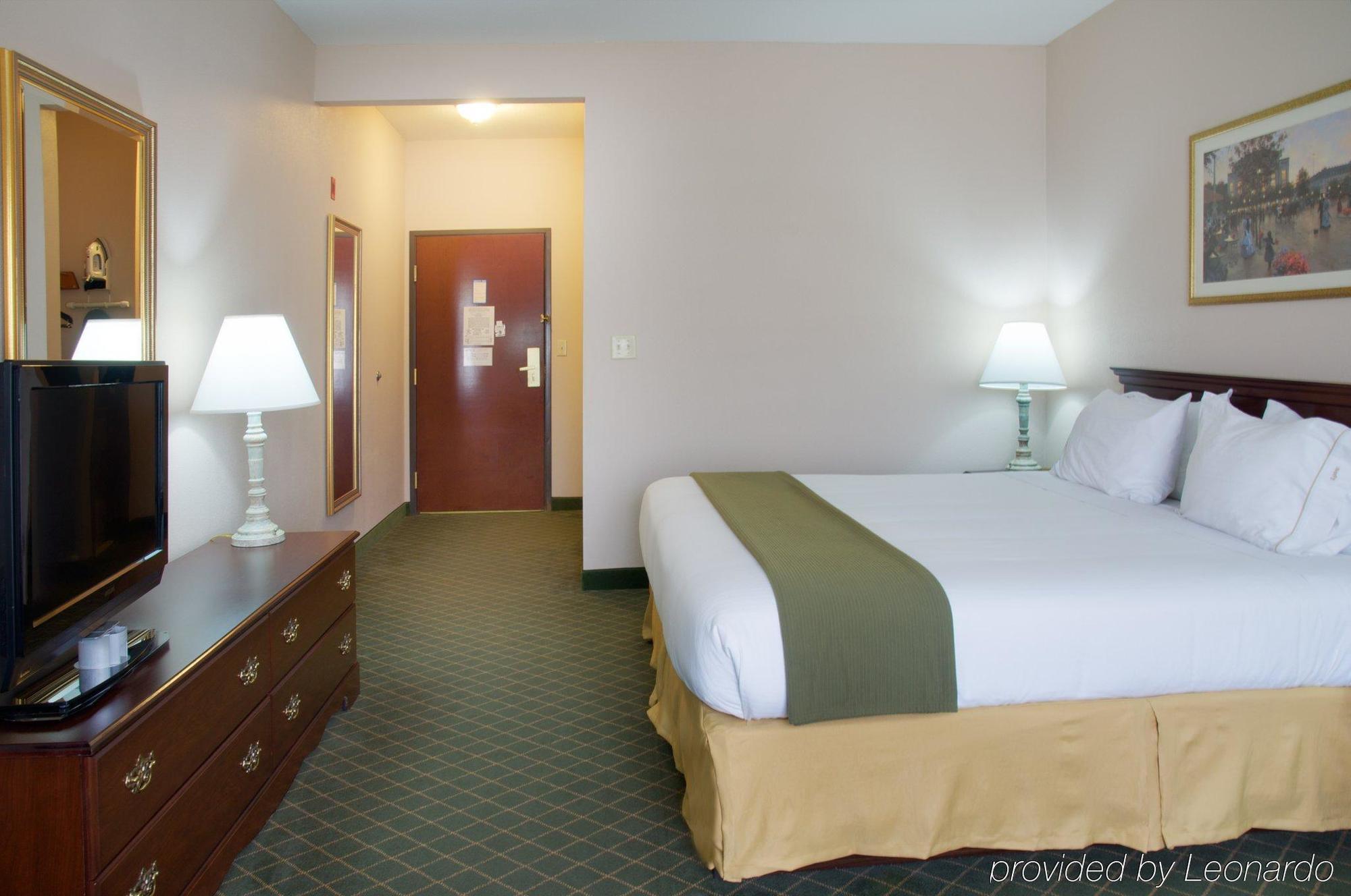 Holiday Inn Express Hotel & Suites Livingston Zimmer foto
