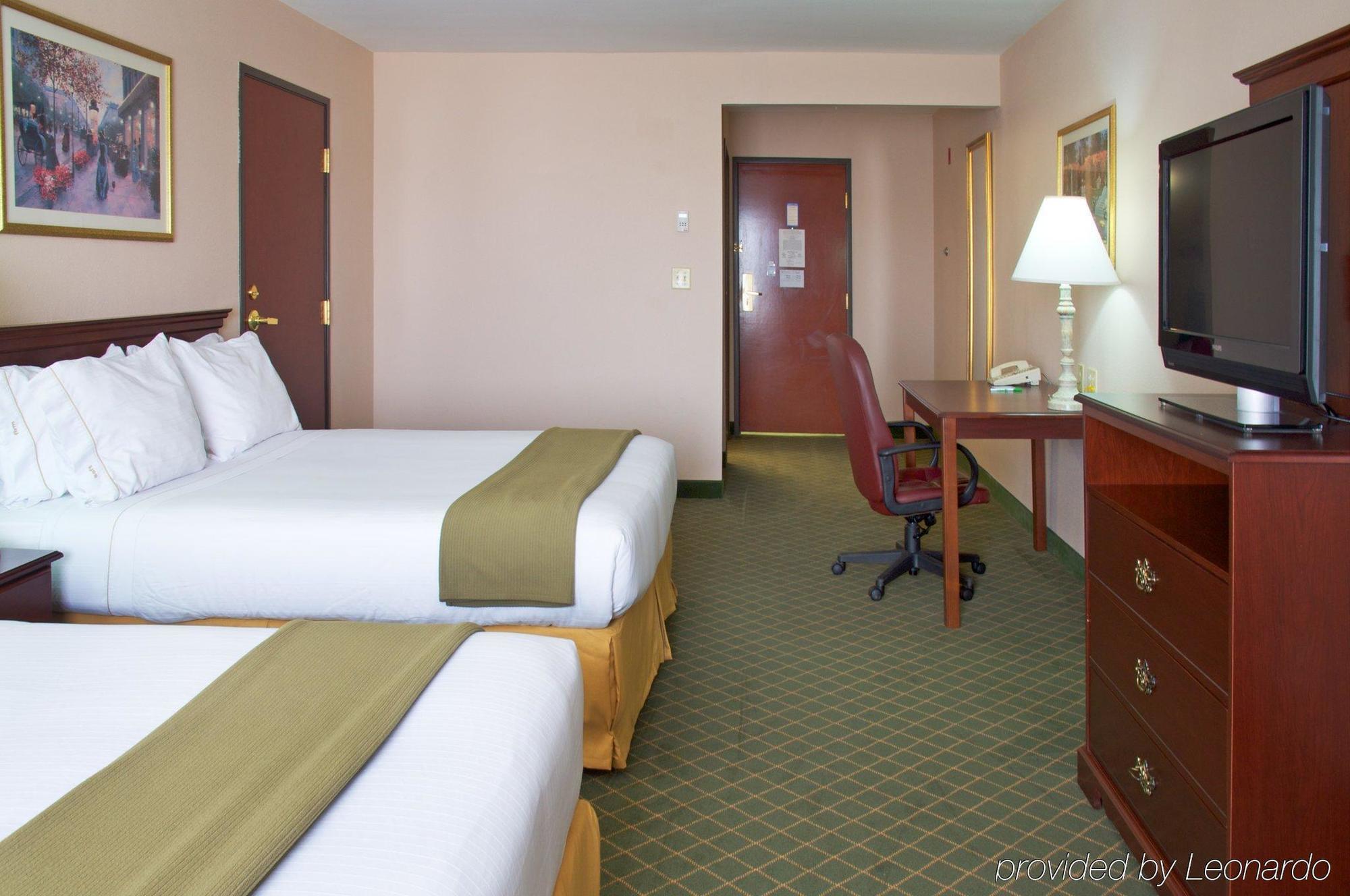 Holiday Inn Express Hotel & Suites Livingston Zimmer foto