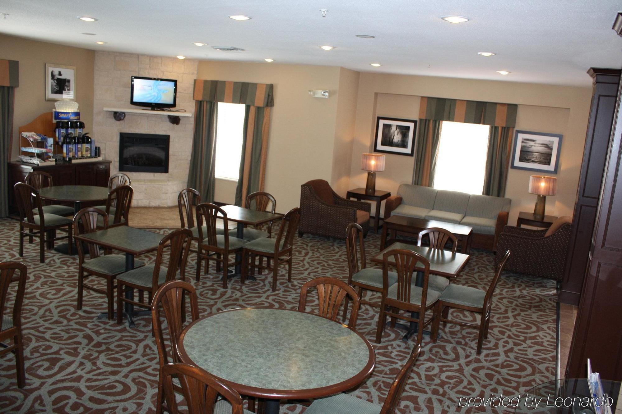 Holiday Inn Express Hotel & Suites Livingston Exterior foto