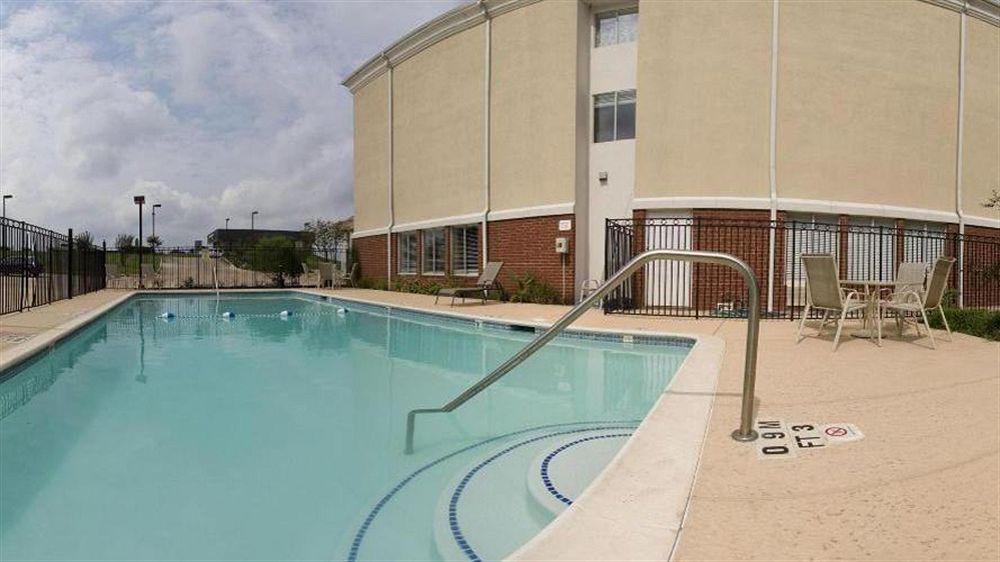 Holiday Inn Express Hotel & Suites Livingston Exterior foto